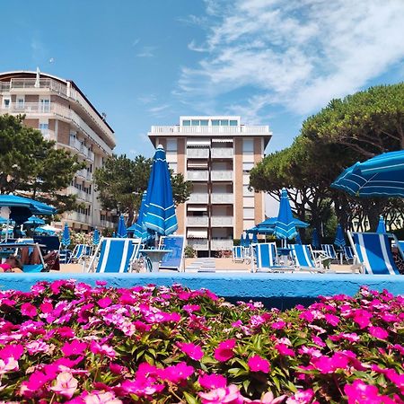 Brioni Fronte Mare Appartement Lido di Jesolo Buitenkant foto